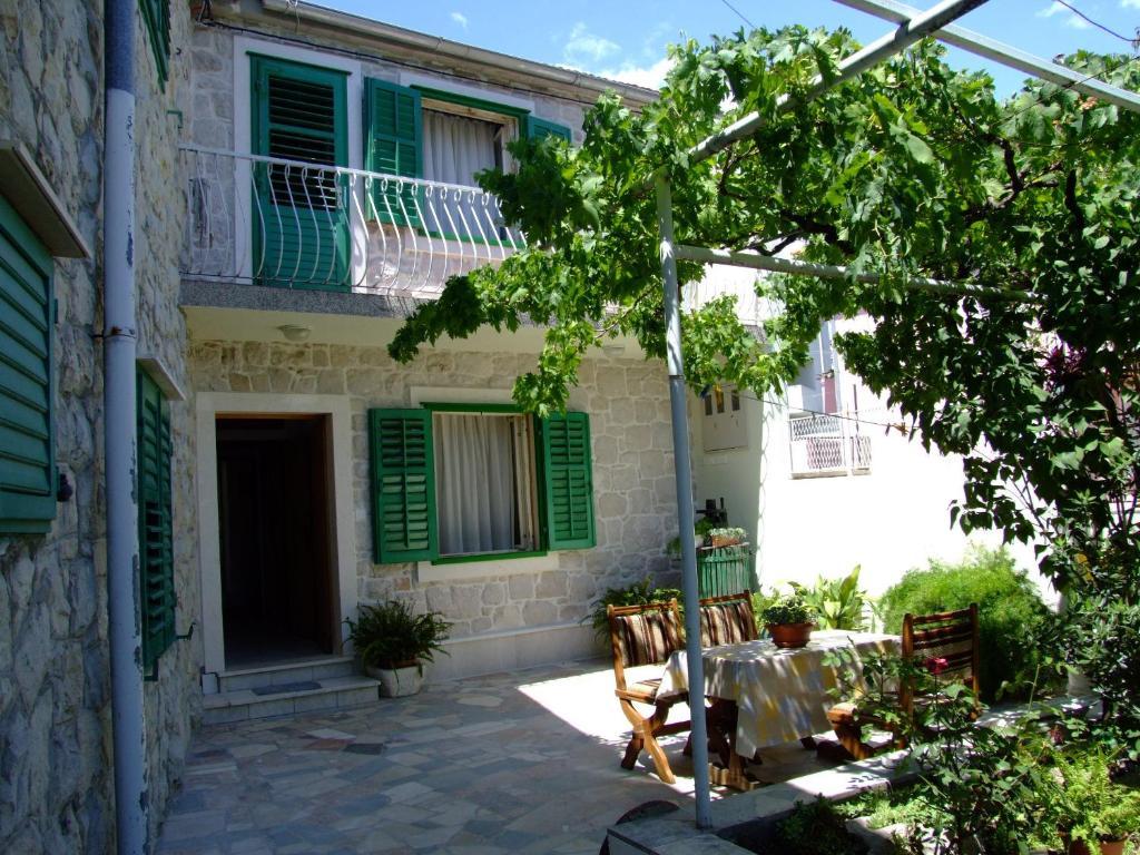 Rosa Apartment *